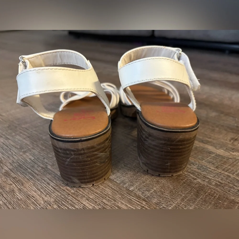 Girls White Strappy Heel Sandals size 13c